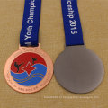 Medalhão feito sob encomenda do karaté da medalha do metal da fonte da fábrica para a competição do karaté